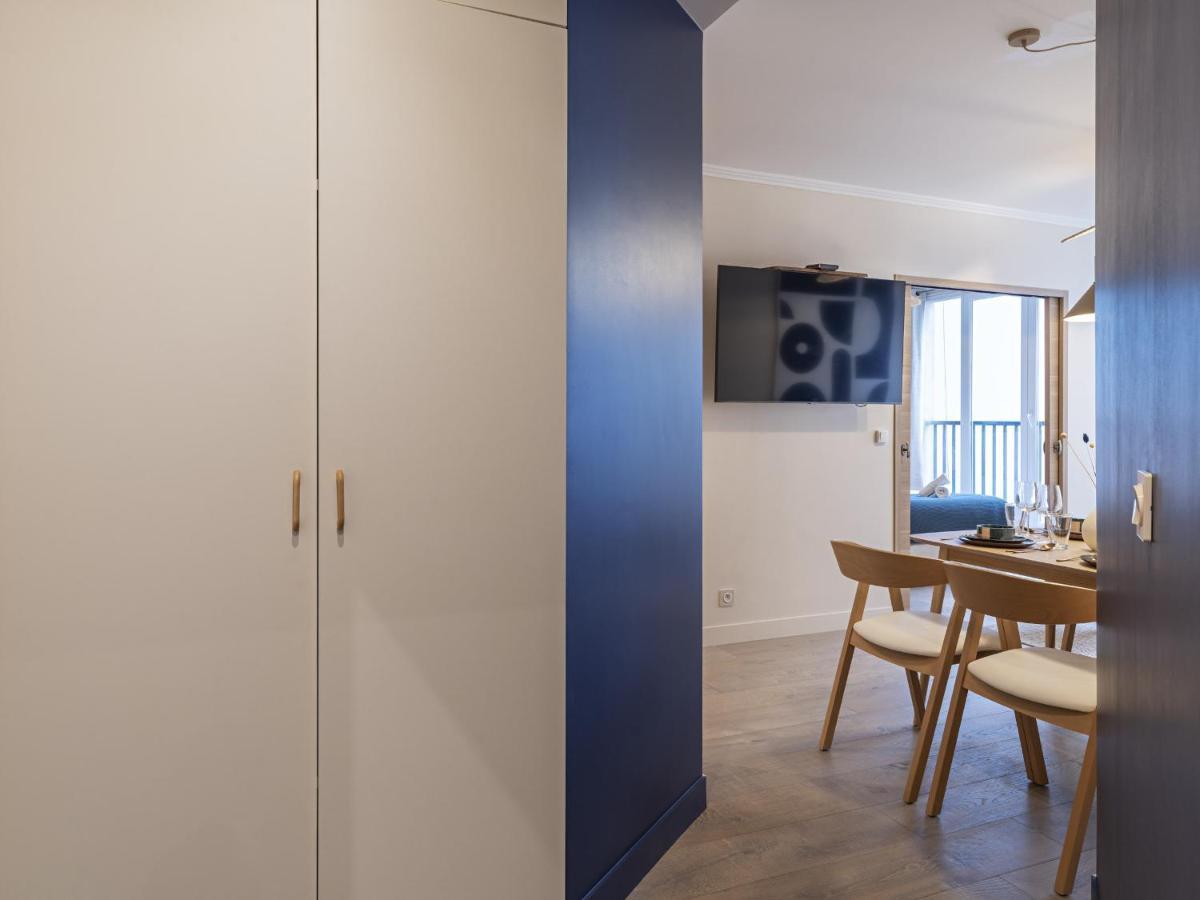 The Blue Suite On Champs Elysees Avenue Párizs Kültér fotó
