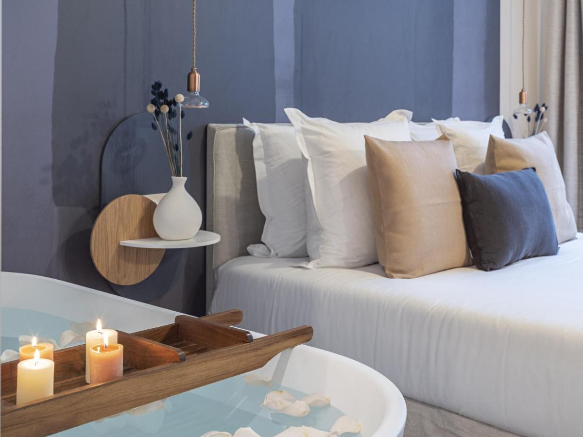 The Blue Suite On Champs Elysees Avenue Párizs Kültér fotó