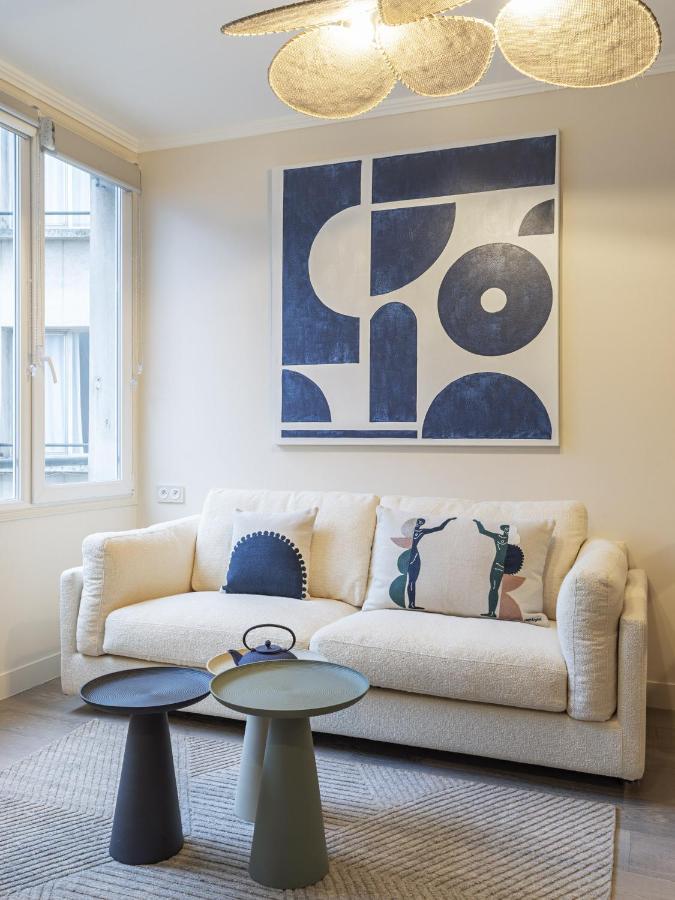 The Blue Suite On Champs Elysees Avenue Párizs Kültér fotó