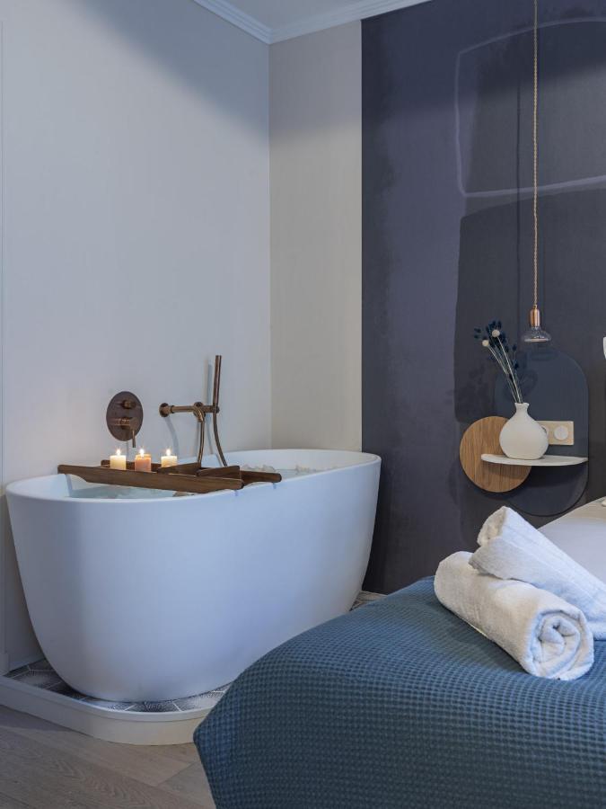 The Blue Suite On Champs Elysees Avenue Párizs Kültér fotó